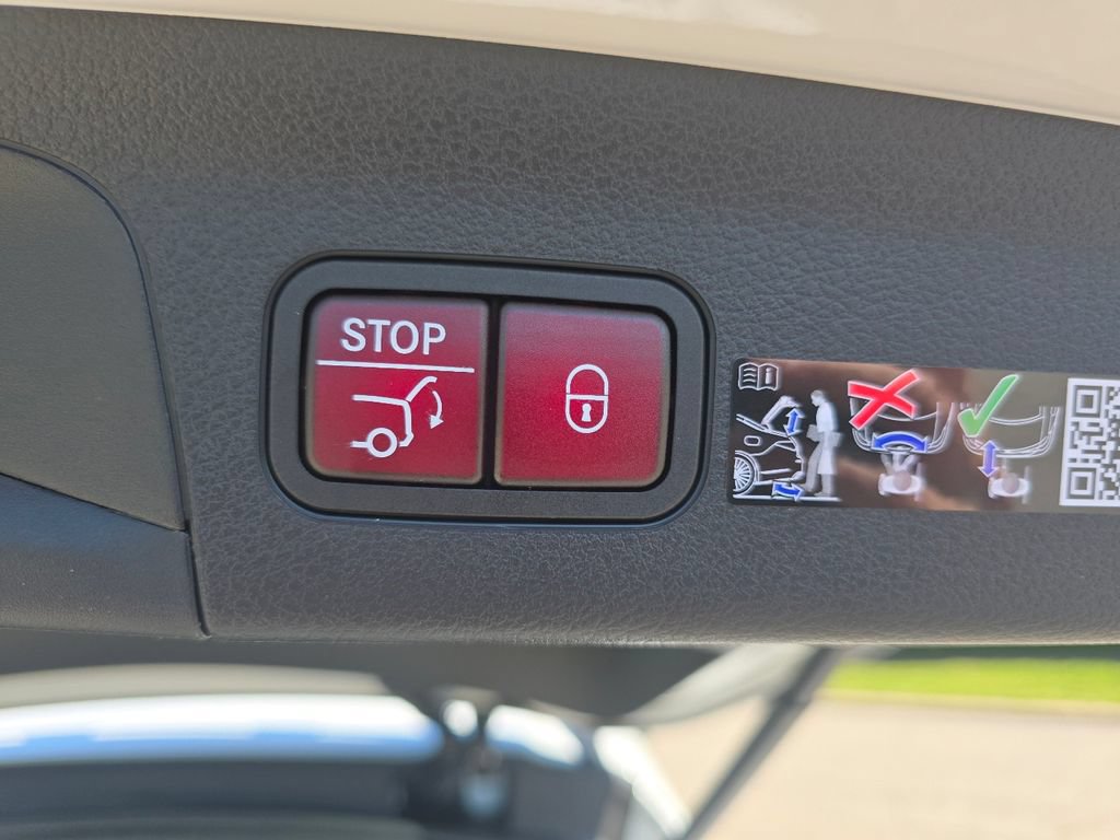 New 2026 Mercedes-Benz GLS 450 4MATIC image 19