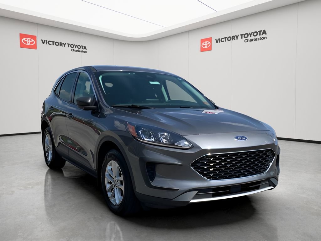 Used 2022 Ford Escape SE
