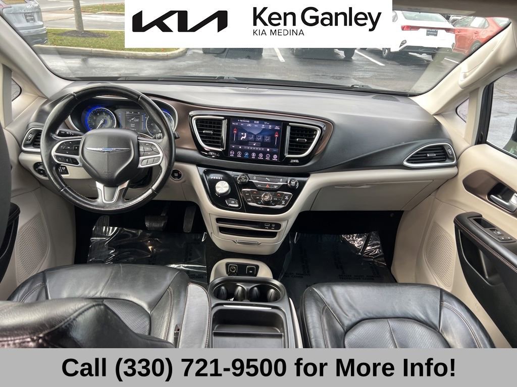 Used 2018 Chrysler Pacifica Touring-L w/ Premium Audio Group image 44