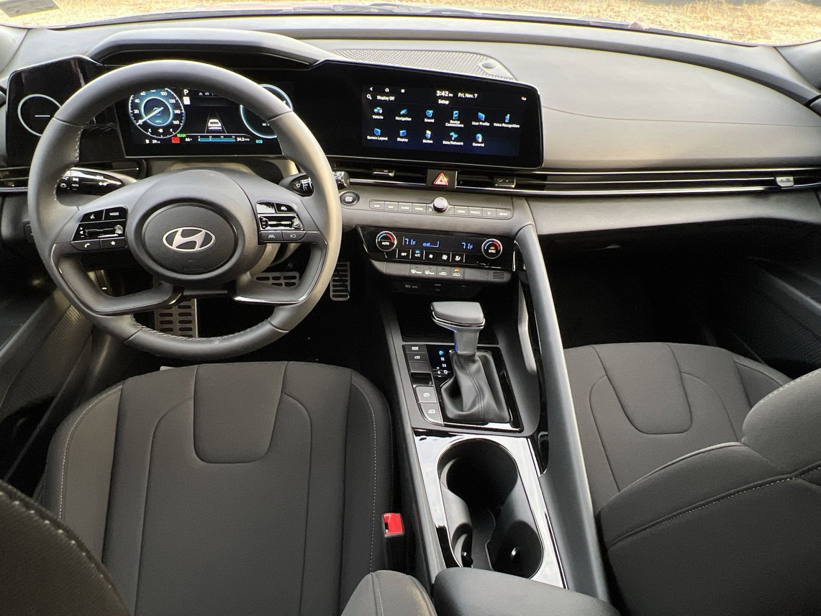 New 2025 Hyundai Elantra SEL image 20