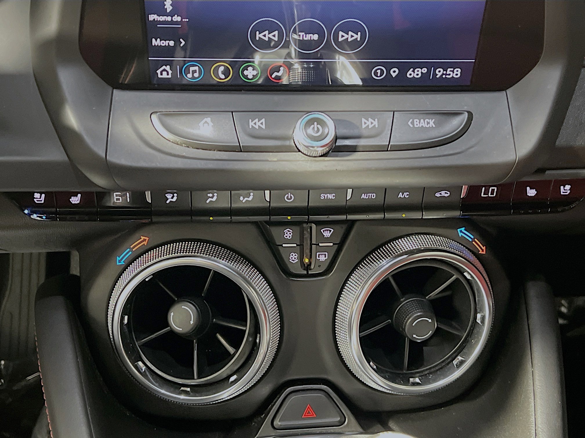 Used 2022 Chevrolet Camaro LT w/ Technology Package image 26