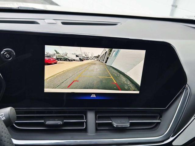 New 2026 Chevrolet Trax RS w/ Sunroof Package image 20