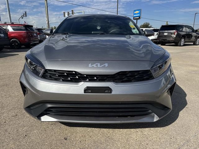 Used 2023 Kia Forte LXS image 2