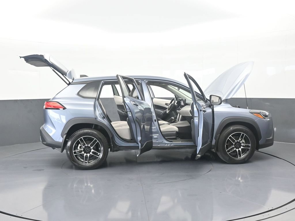 Used 2023 Toyota Corolla Cross L image 70