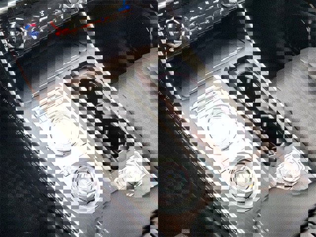 Used 2022 Genesis GV80 2.5T w/ Prestige Package 04 image 16