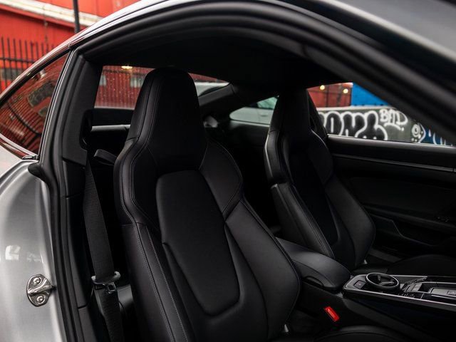Certified 2025 Porsche 911 Carrera image 30