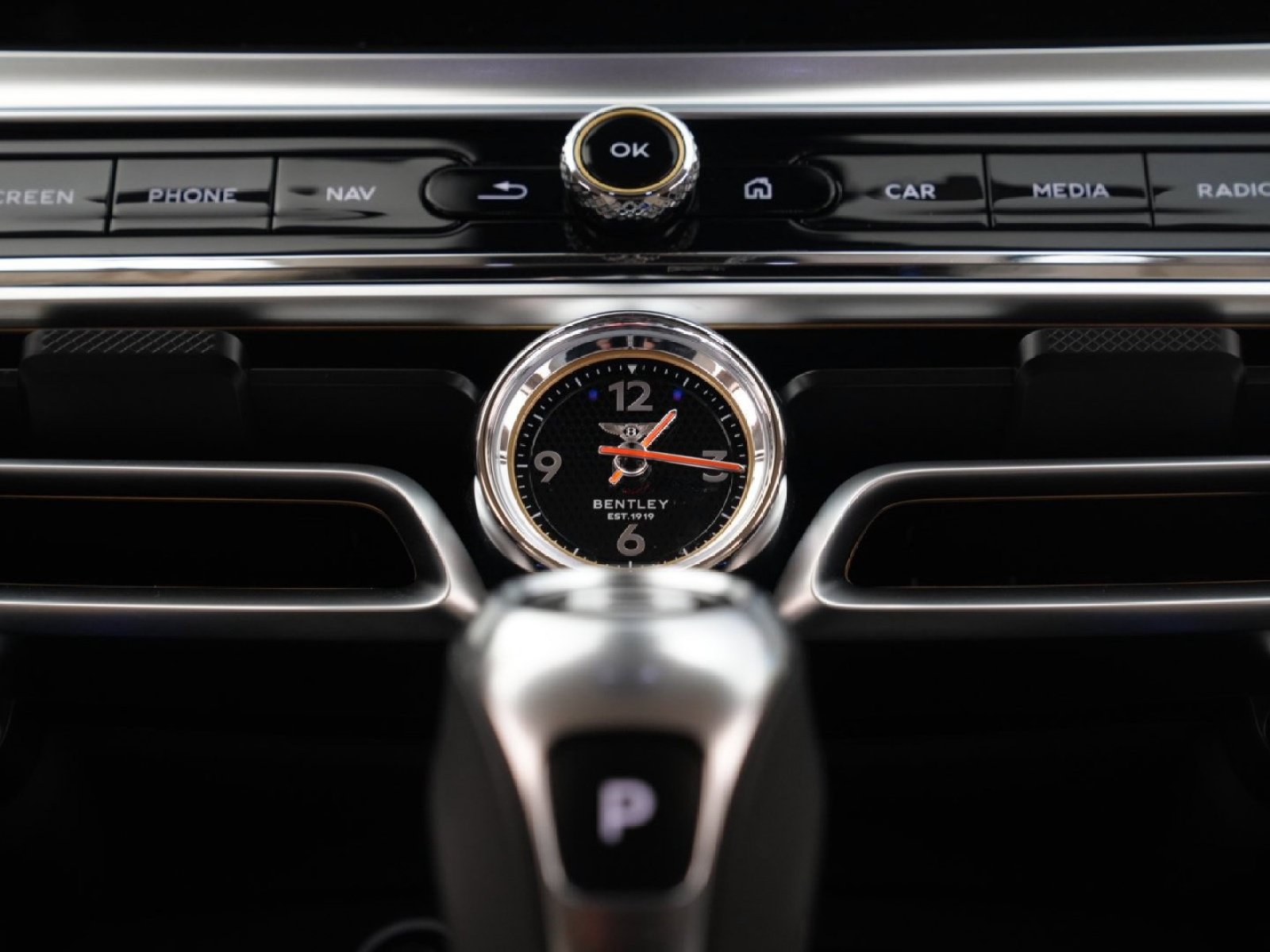 Used 2026 Bentley Flying Spur Azure AWD/4WD image 34