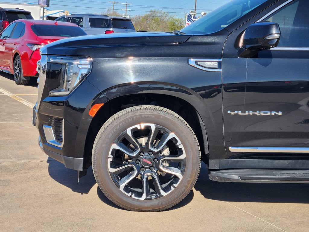 Used 2022 GMC Yukon SLT w/ SLT Premium Package AWD/4WD image 9