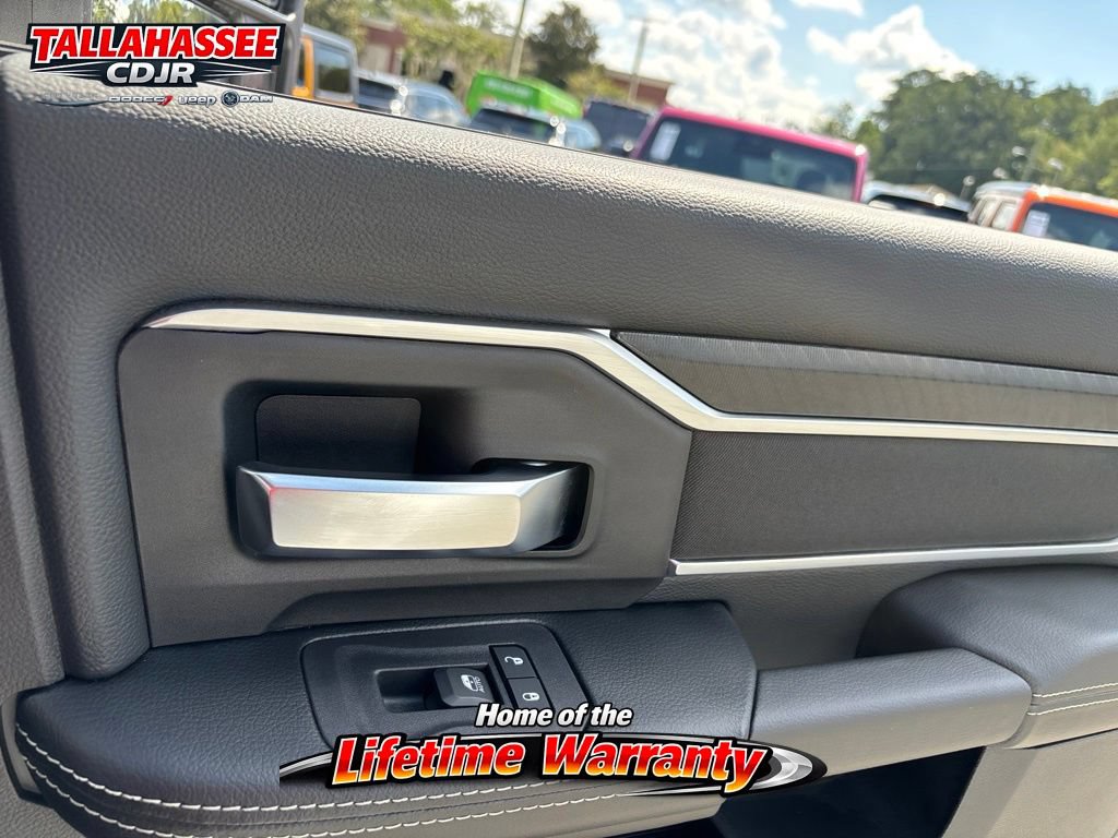 New 2026 RAM 3500 Big Horn AWD/4WD image 40