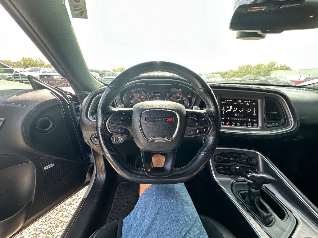 Used 2022 Dodge Challenger R/T w/ Plus Package image 23