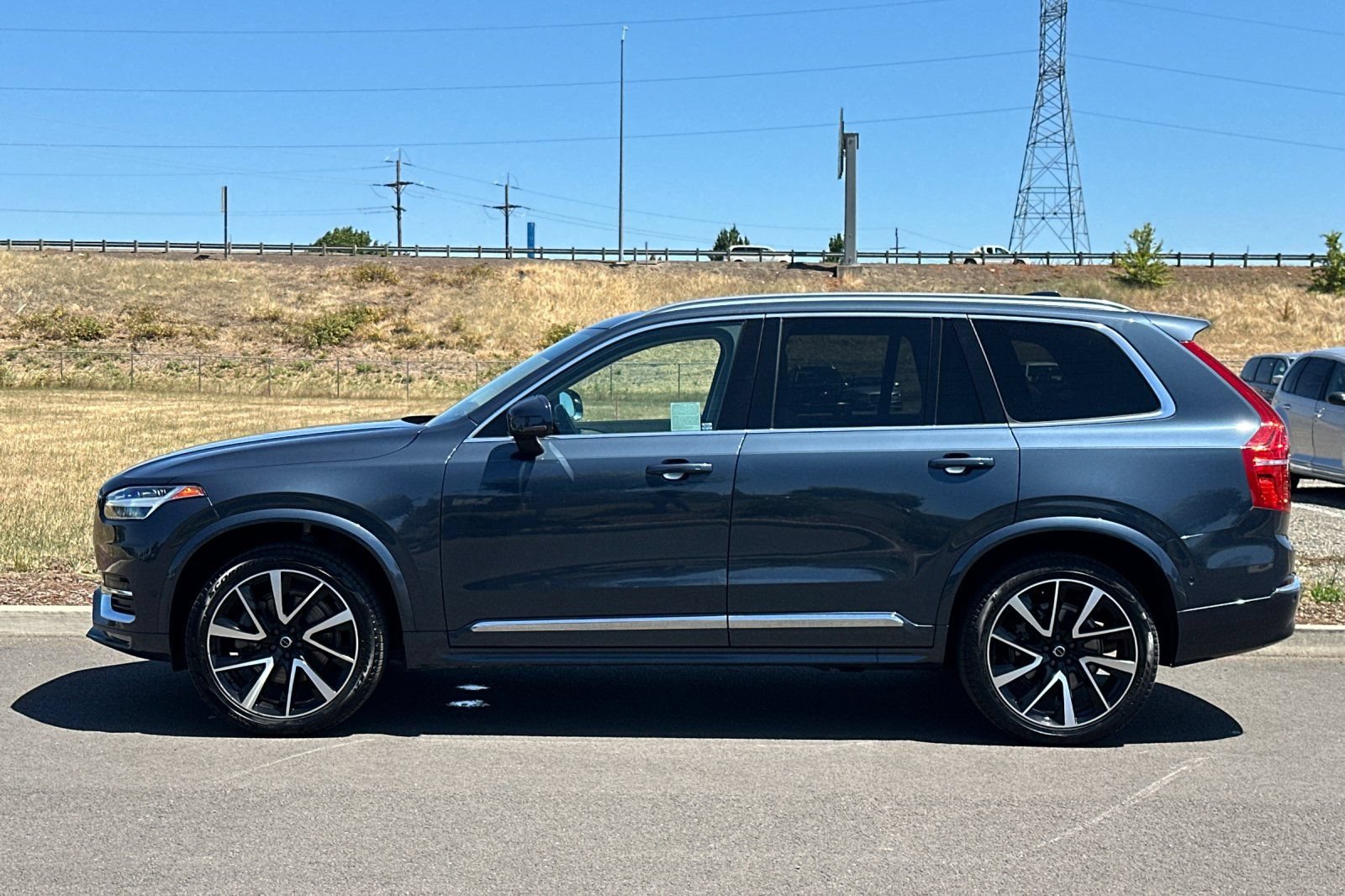 Used 2023 Volvo XC90 B6 Plus w/ Protection Package Premier AWD/4WD image 6