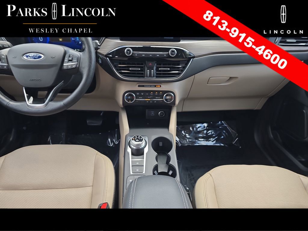 Used 2020 Ford Escape Titanium FWD image 13