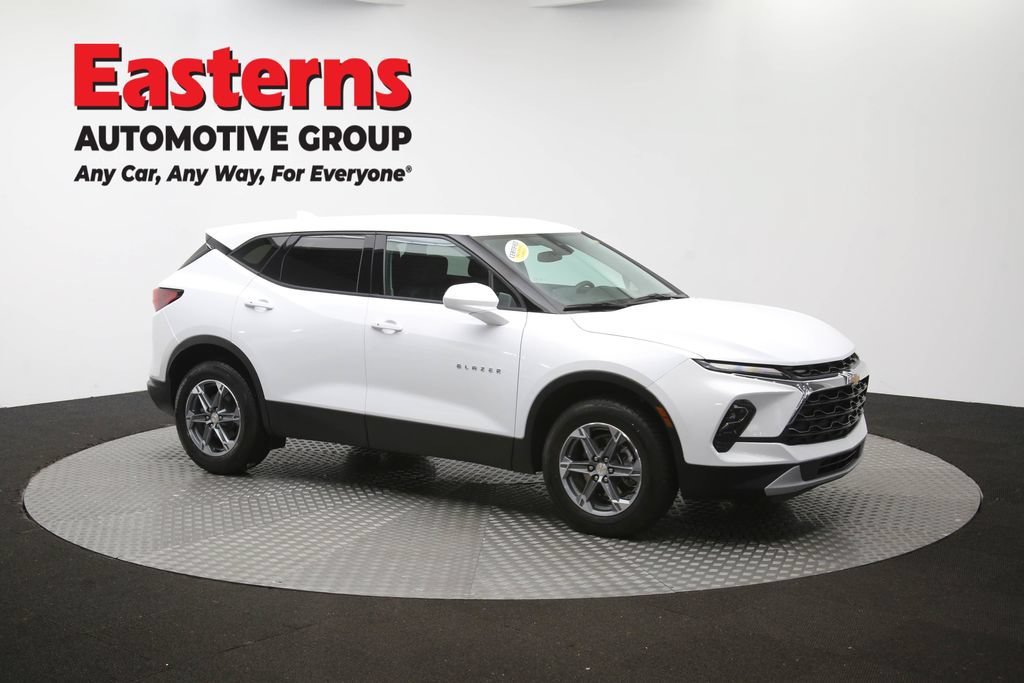 Used 2025 Chevrolet Blazer LT FWD image 50
