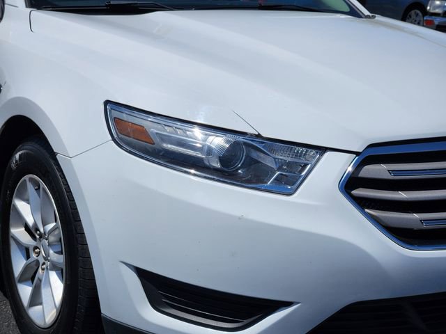 Used 2013 Ford Taurus SE FWD image 9