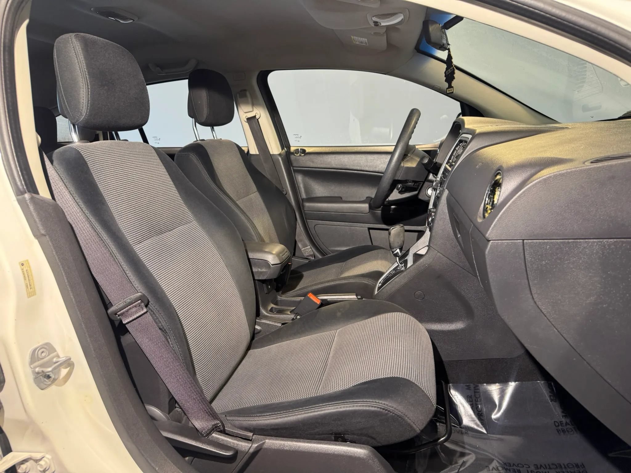 Used 2010 Dodge Caliber SXT FWD image 21