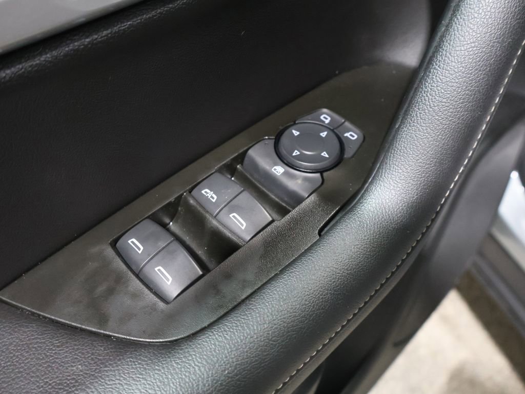 Used 2023 Chevrolet Blazer LT image 13