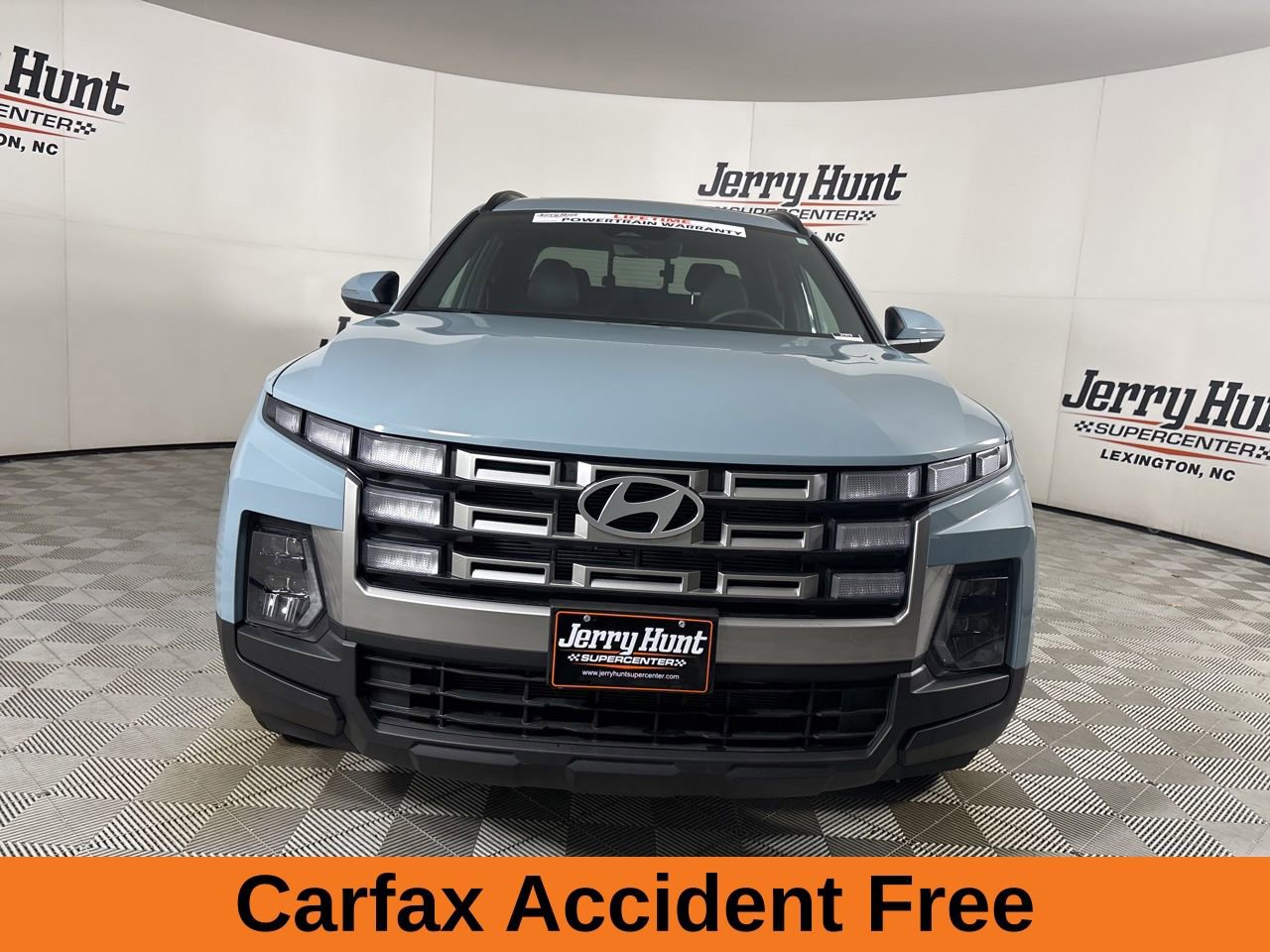 Used 2025 Hyundai Santa Cruz SEL image 3