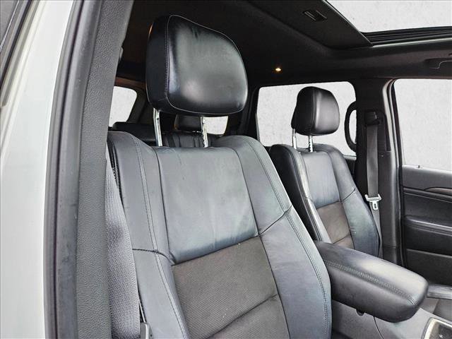 Used 2019 Jeep Grand Cherokee Altitude image 22