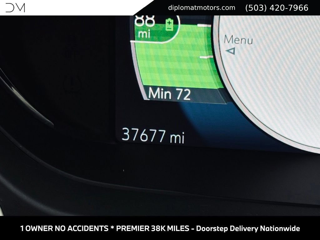 Used 2017 Chevrolet Bolt Premier w/ Driver Confidence II Package FWD image 31