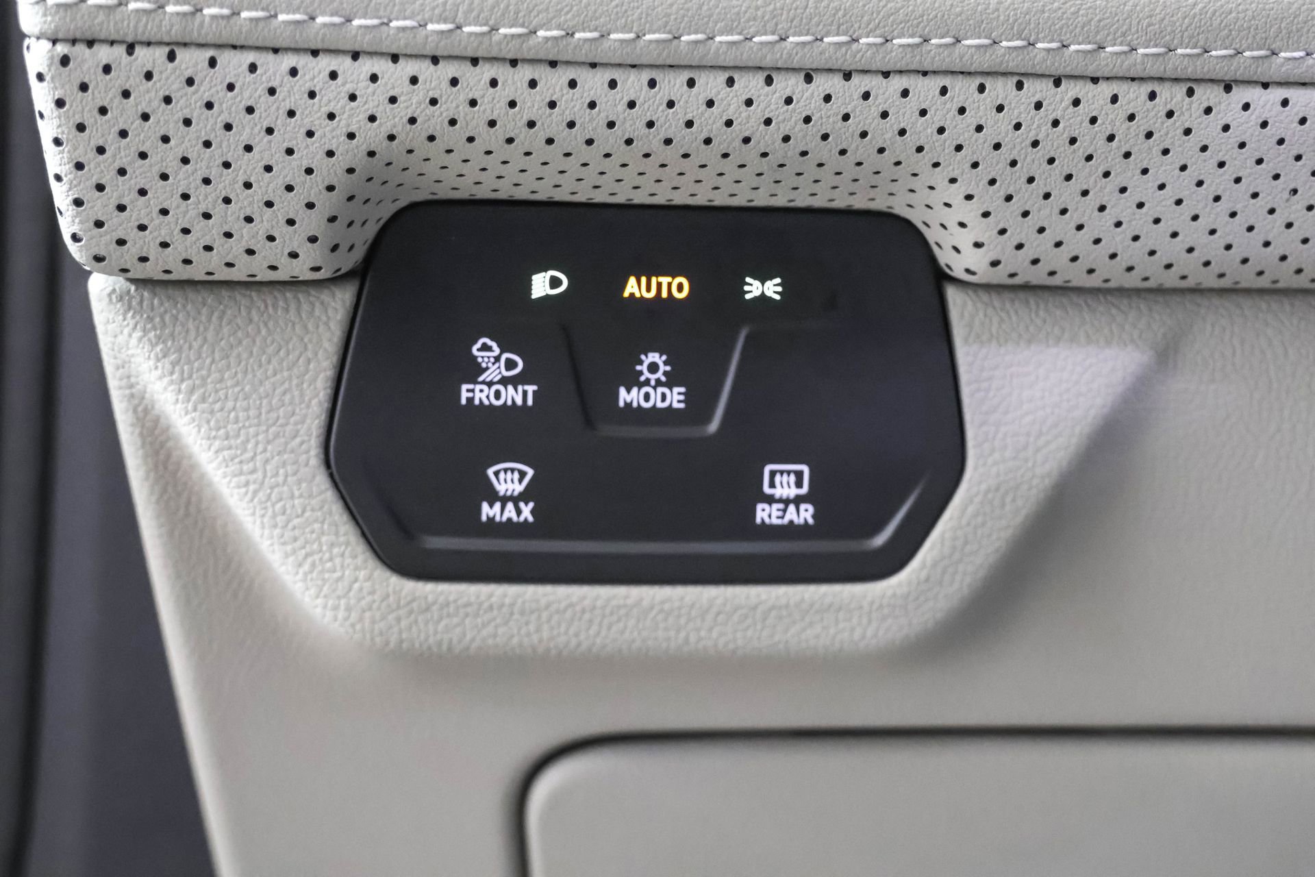 New 2026 Volkswagen Atlas SEL Premium R-Line image 21