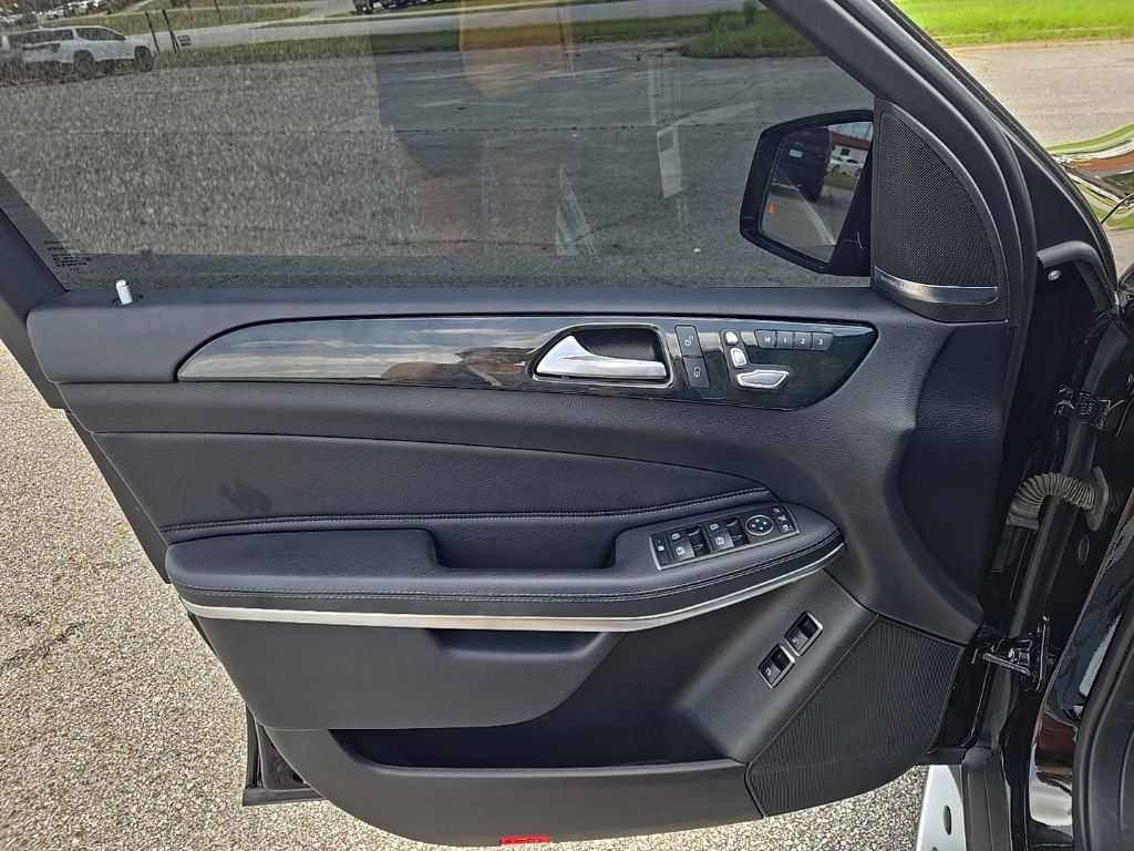 Used 2017 Mercedes-Benz GLS 550 4MATIC image 15