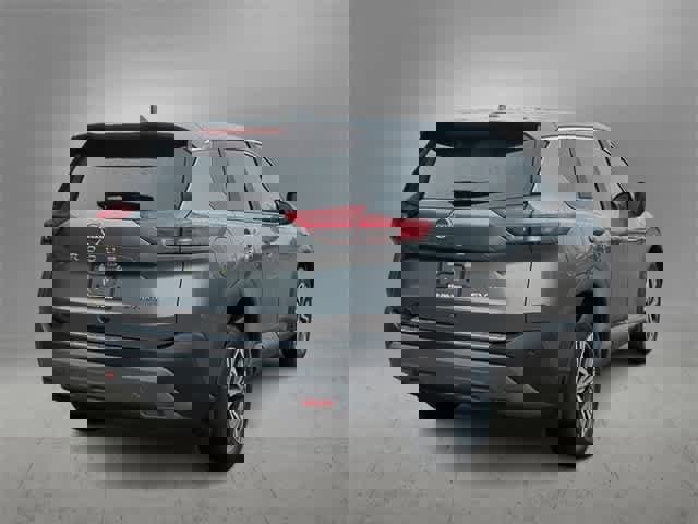 Used 2023 Nissan Rogue SV image 8