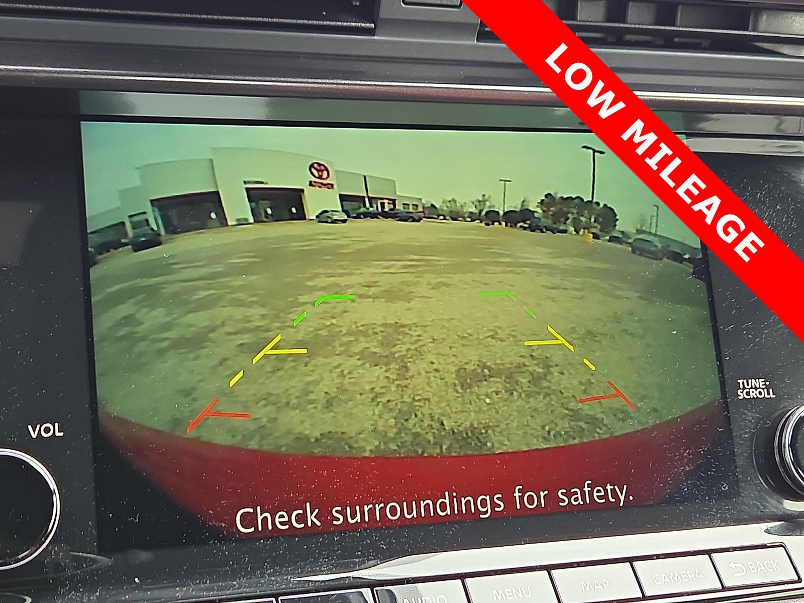 Used 2025 Nissan Z NISMO w/ Floor Mat Package image 18