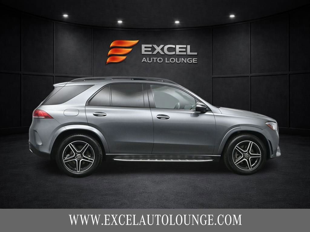 Used 2023 Mercedes-Benz GLE 450 4MATIC w/ AMG Line Exterior image 7