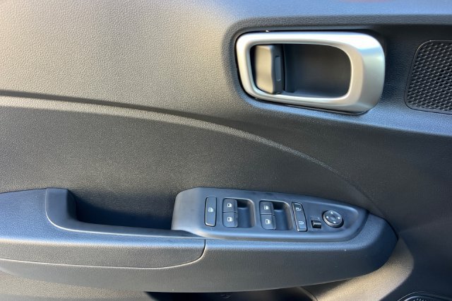 New 2026 Hyundai Venue SE FWD image 10