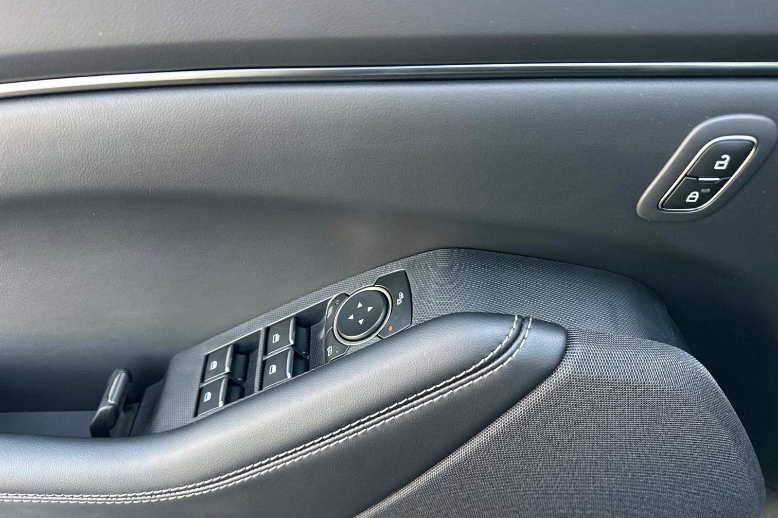 New 2026 Ford Mustang Mach-E Select RWD image 10