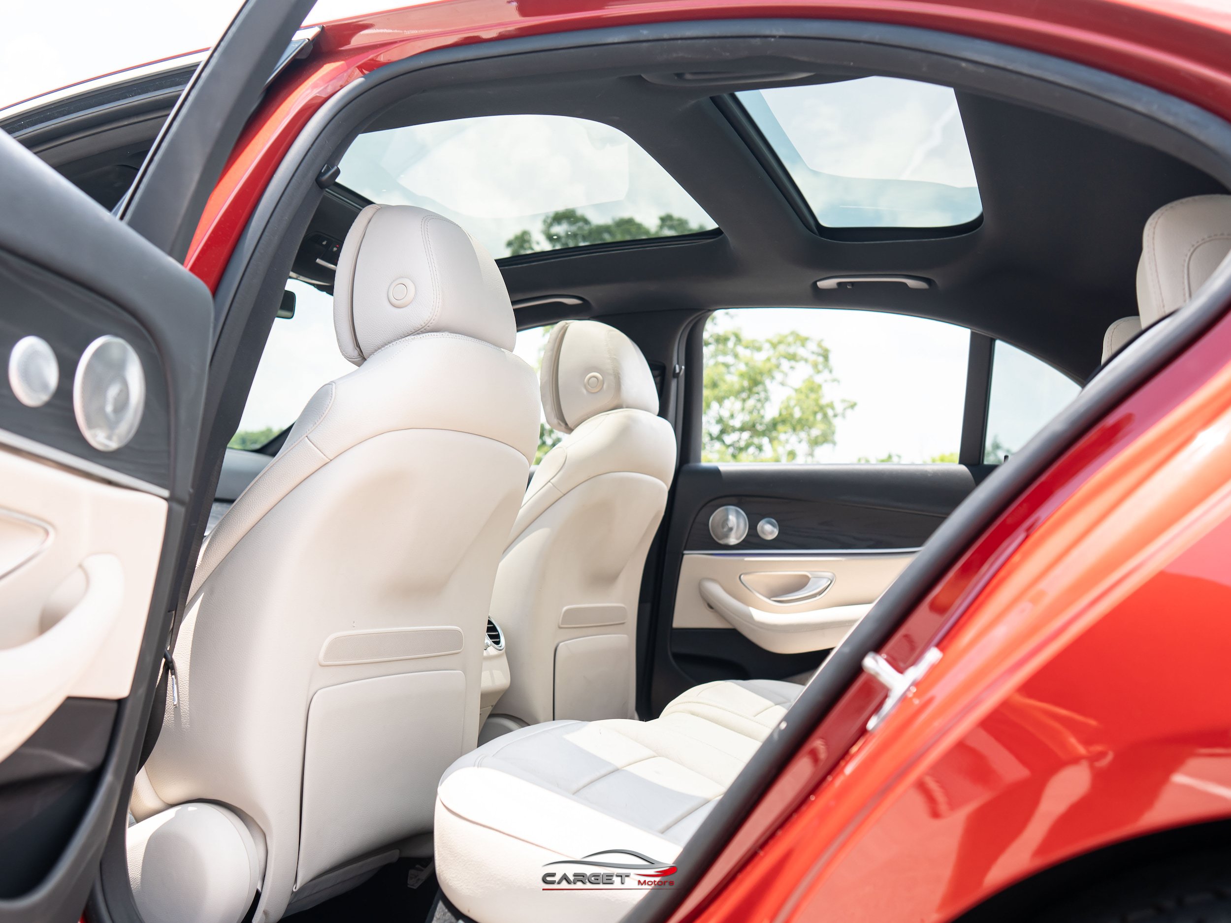 Used 2019 Mercedes-Benz E 300 image 21