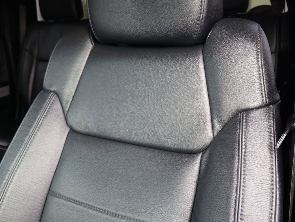 Used 2015 Toyota Tundra Limited w/ Limited Premium Package image 24