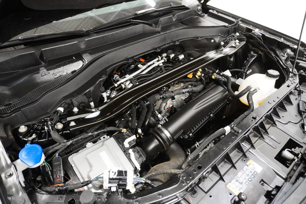 Used 2025 Ford Explorer ST-Line w/ ST-Line Street Pack image 5