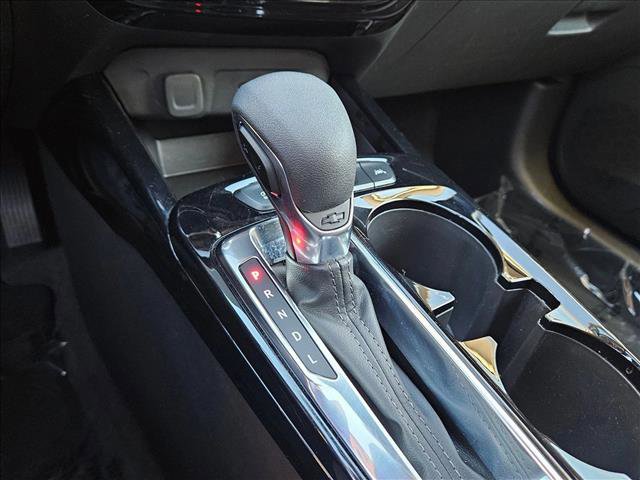 Used 2025 Chevrolet Trax LT image 14