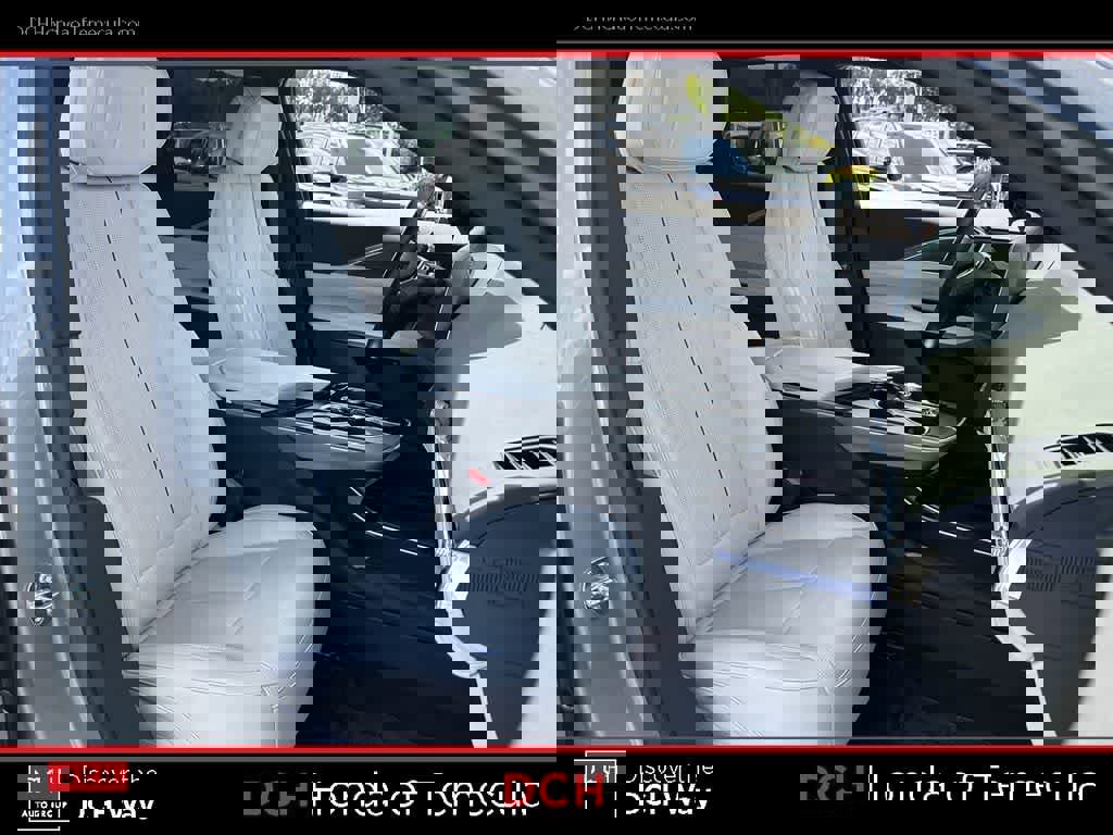 Used 2025 Cadillac Lyriq Luxury AWD/4WD image 22