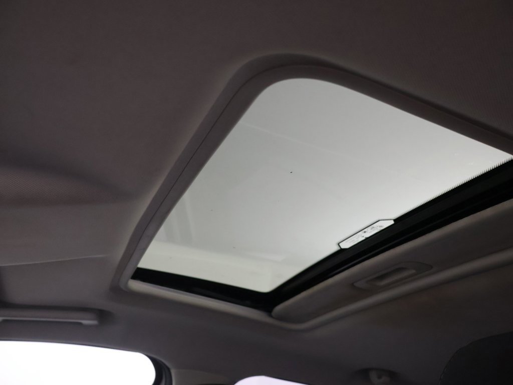 Used 2019 Ford EcoSport SE w/ SE Convenience Package image 20