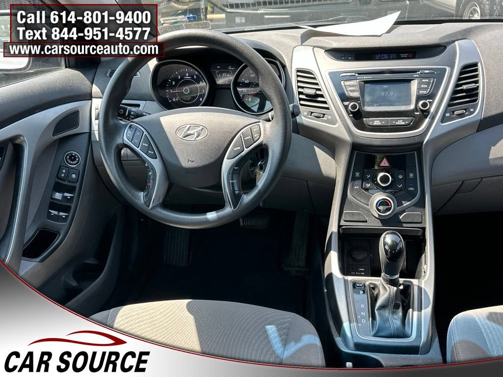 Used 2016 Hyundai Elantra SE w/ Option Group 02 FWD image 15