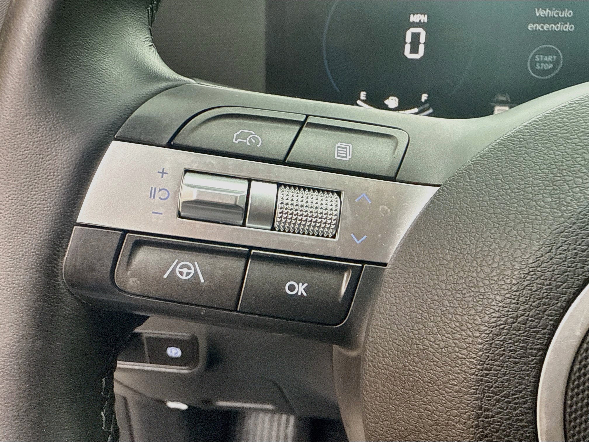 Used 2024 Hyundai Kona SEL FWD image 37