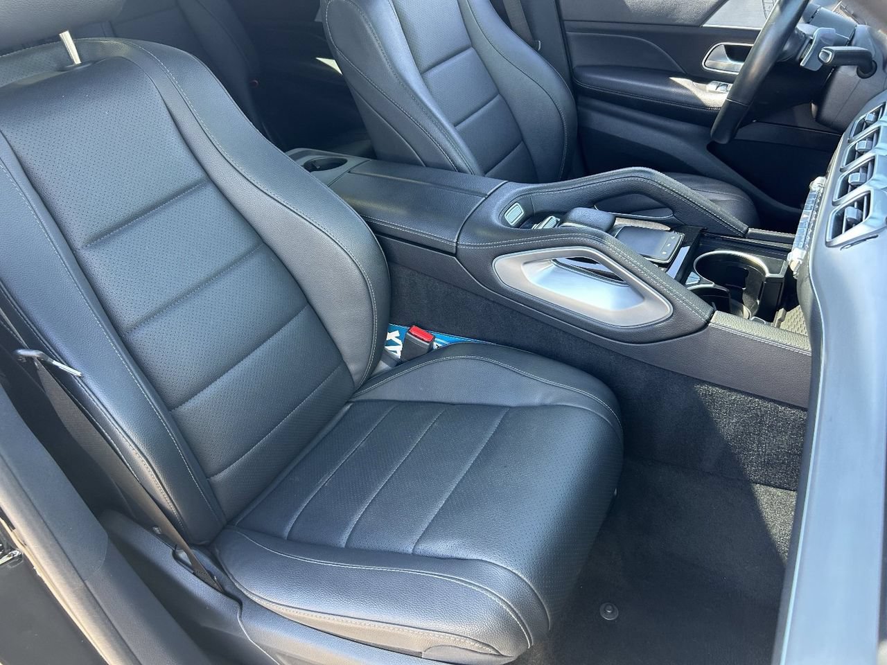 Used 2024 Mercedes-Benz GLS 450 4MATIC image 12