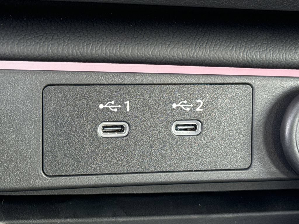 New 2026 Nissan Sentra SR w/ SR Premium Package FWD image 32