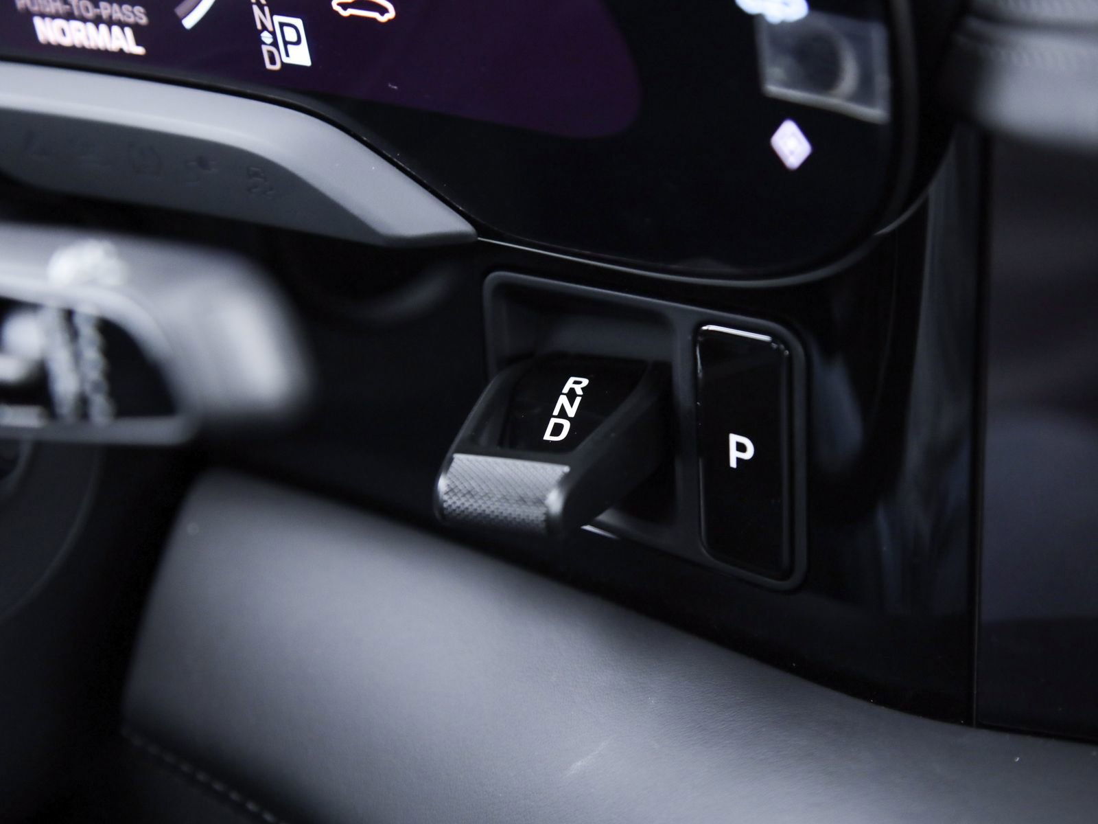 Certified 2025 Porsche Taycan GTS AWD/4WD image 18