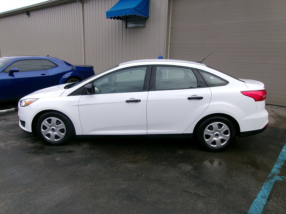 Used 2016 Ford Focus S FWD image 3