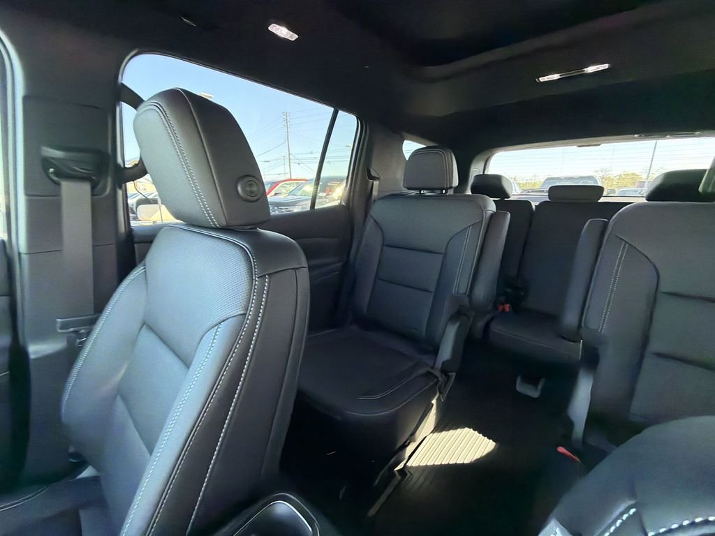 New 2026 Chevrolet Traverse LT w/ Sun and Wheel Package image 12