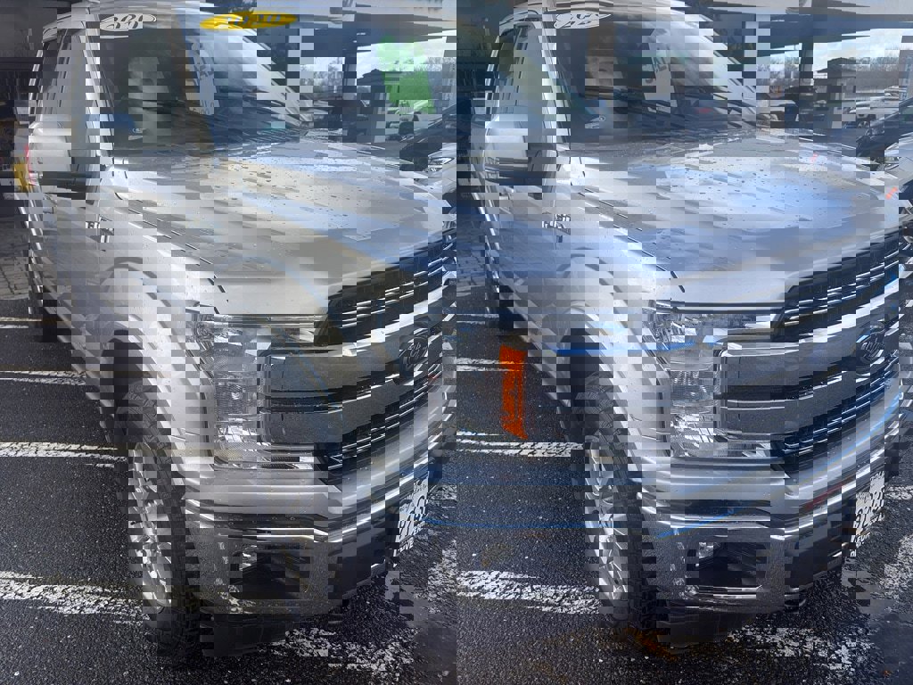 Used 2020 Ford F150 Lariat image 28