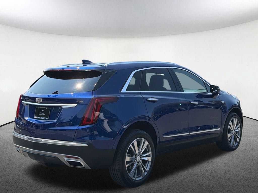 Certified 2025 Cadillac XT5 Premium Luxury w/ Technology Package AWD/4WD image 20