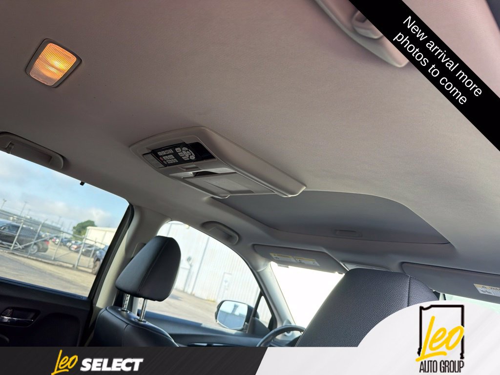 Used 2017 Honda Pilot Touring image 10
