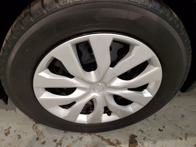 Used 2015 Nissan Rogue S image 29