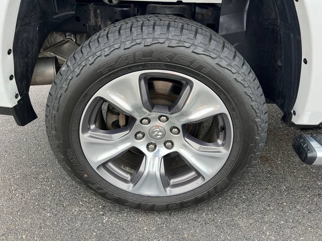 Used 2020 RAM 1500 Laramie AWD/4WD image 9