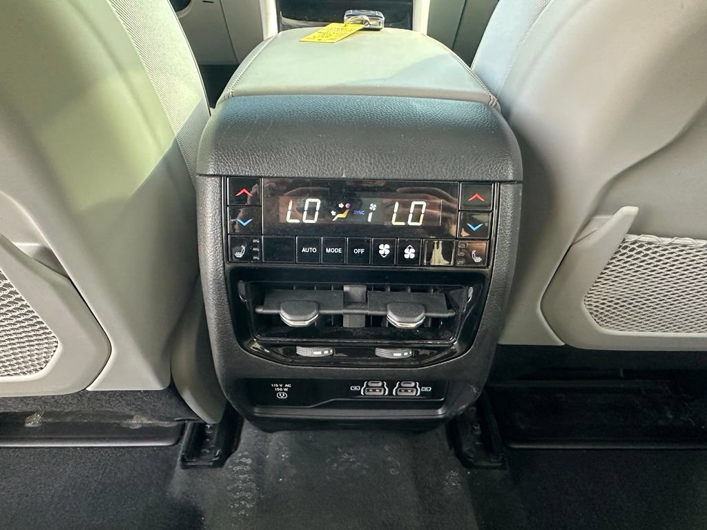 Used 2021 Jeep Grand Cherokee L Overland w/ Advanced Protech Group III AWD/4WD image 18