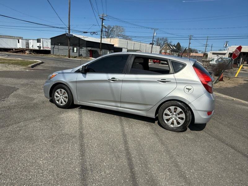 Used 2016 Hyundai Accent SE image 12